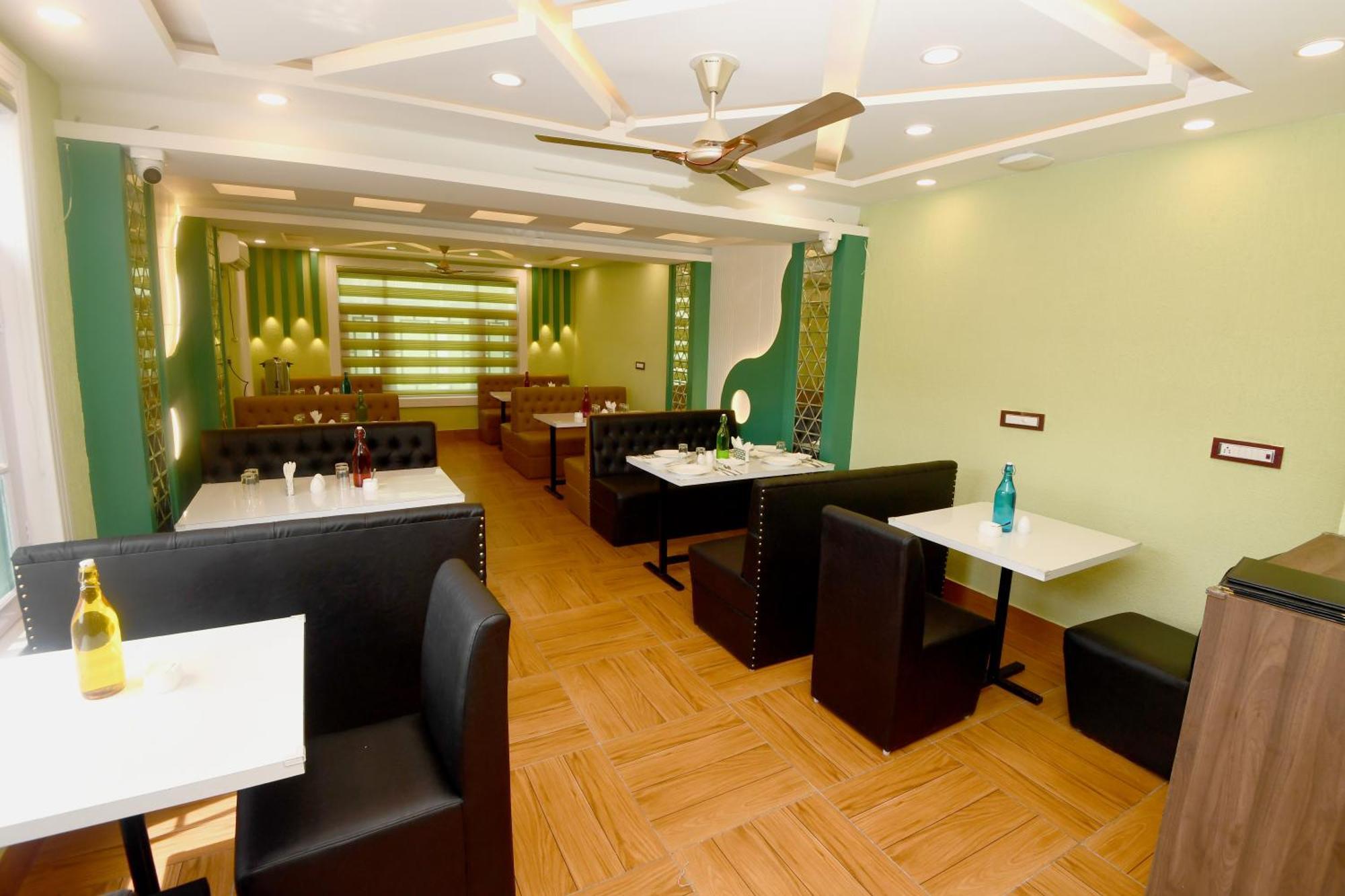 Jf Green Resorts - Near Srinagar Airport Exterior photo